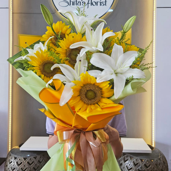 Hand Bouquet - Sun of the Valley
