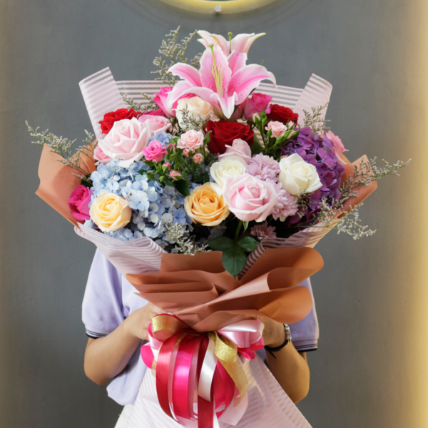 Handbouquet - Giggles of Nature